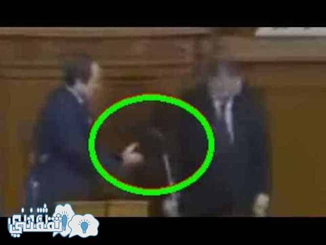 بالفيديو … السبب الحقيقي من عدم مصافحة رئيس البرلمان الياباني للرئيس عبد الفتاح السيسي