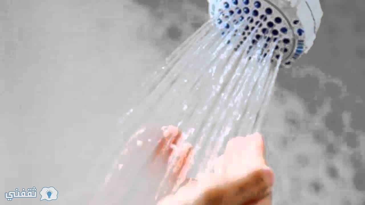 هذا ما يحدث للجسم عند الاستحمام بالماء الساخن مرة واحدة أسبوعياً.. مفاجأة