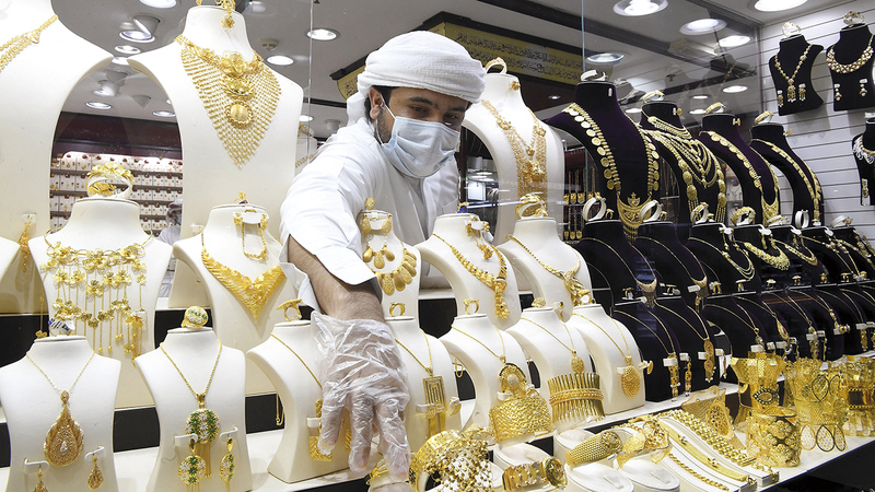 تراجع أسعار الذهب في دبي يدعم عودة بيع السبائك الذهبية من جديد 