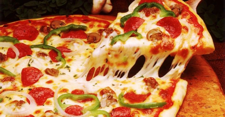 طريقة عمل البيتزا القطنية مثل المطاعم في المنزل