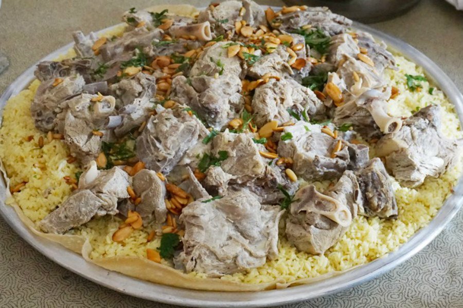 “الطعم على أصوله”طريقة عمل أكلات شعبية اردنية مشهورة منسف اللحم والرشوف بأسهل خطوات وبدون تكلفة