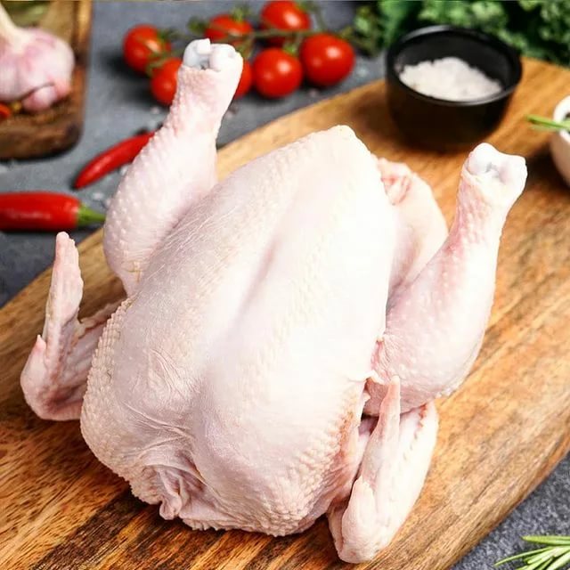 “بالزنجبيل” … جربي غسل الدجاج وتعقيمه بالطريقة السحرية وهتبهرك الريحة
