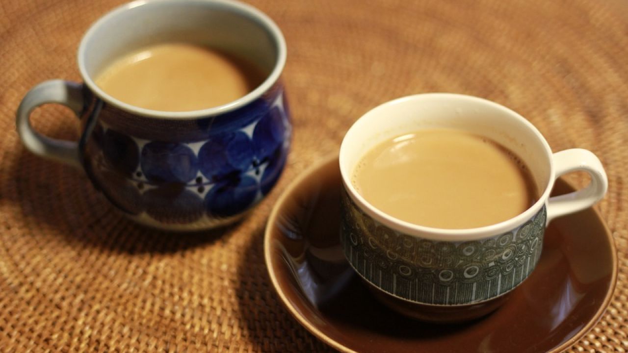 طريقة عمل شاي كرك لذيذ بمكونات سهلة وممكنة