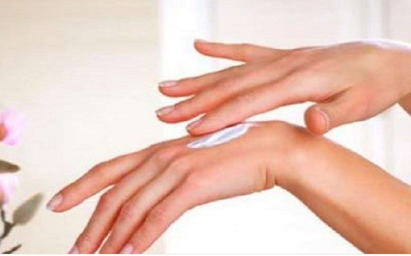 كيف تبييض اليدين في 10 دقائق بخلطة آمنة تساعد على تفتيح اليدين سريعا