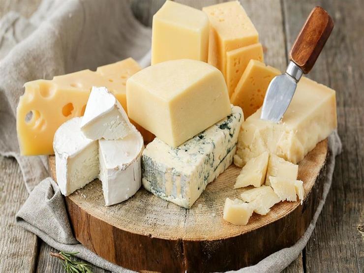 خطوات عمل الجبن الرومي في البيت بطريقة سهلة وبسيطة