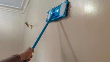 المكون الساحر لتنظيف الحوائط الفاتحة والتخلص من البقع والاوساخ الصعبة بسهولة وبمسحة واحدة